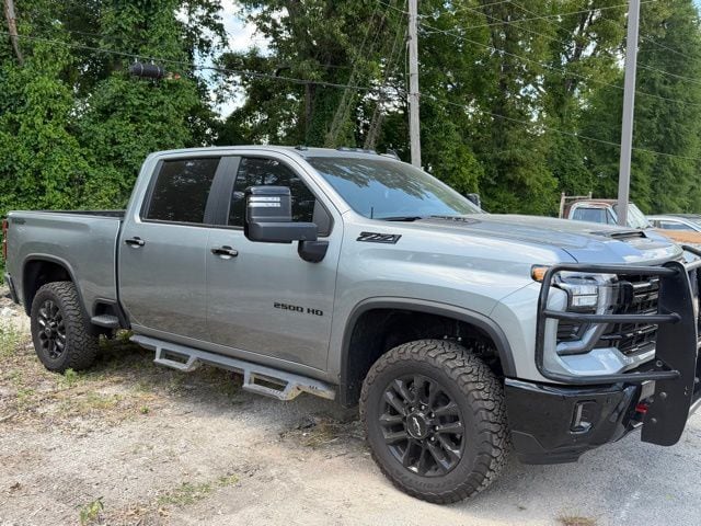 2026 Chevrolet Silverado HD LT 4WD Crew Cab Standard Box's photo