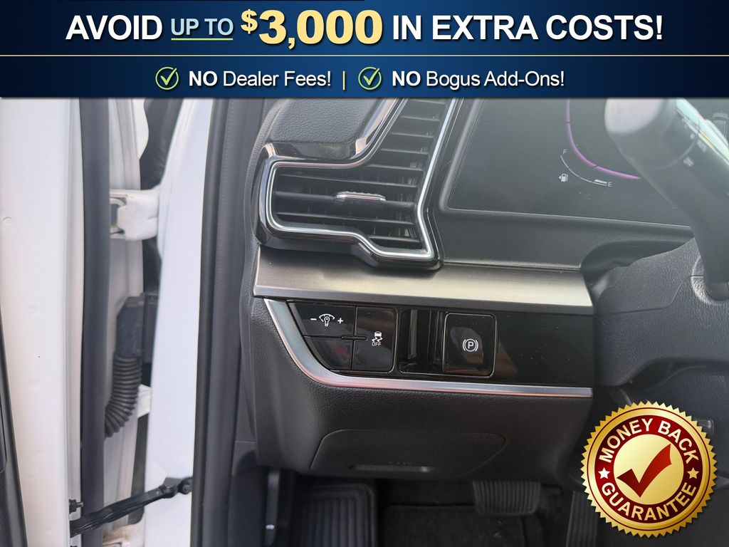 2025 Kia Sportage EX - Photo 30