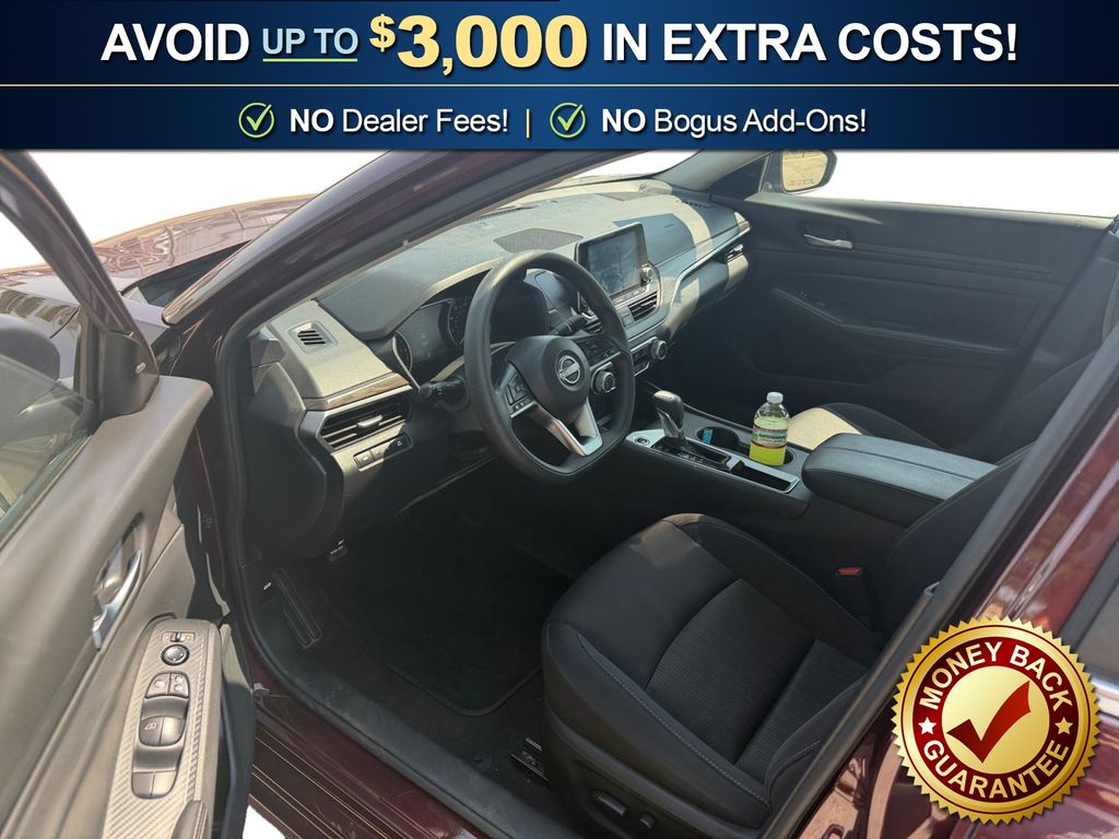 2025 Nissan Altima SV - Photo 13