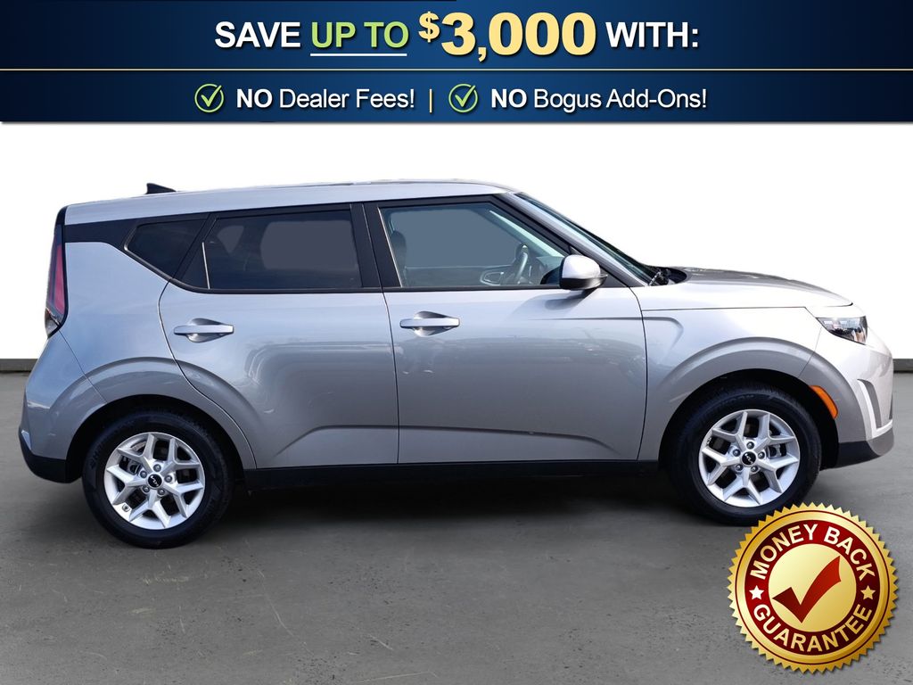2025 Kia Soul LX - Photo 8