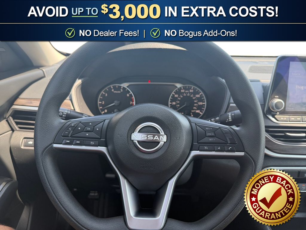 2025 Nissan Altima SV - Photo 17