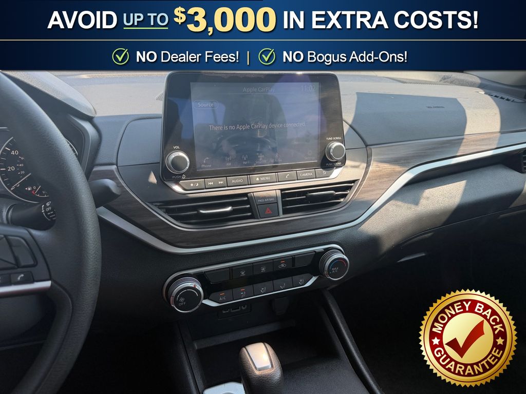 2025 Nissan Altima SV - Photo 19
