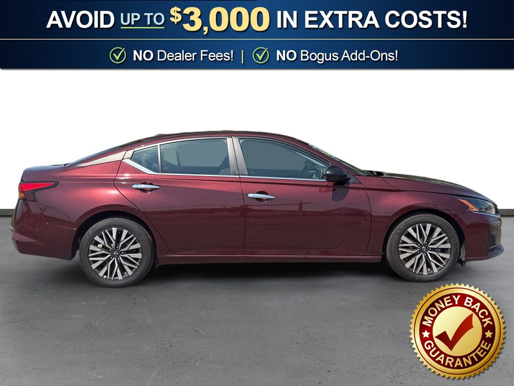 2025 Nissan Altima SV - Photo 7