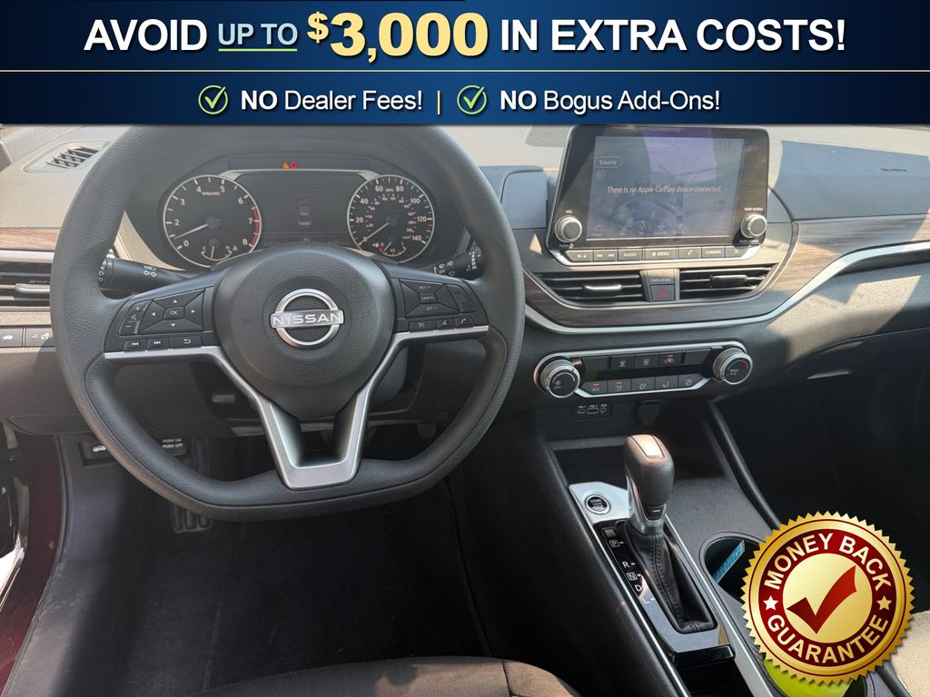 2025 Nissan Altima SV - Photo 16