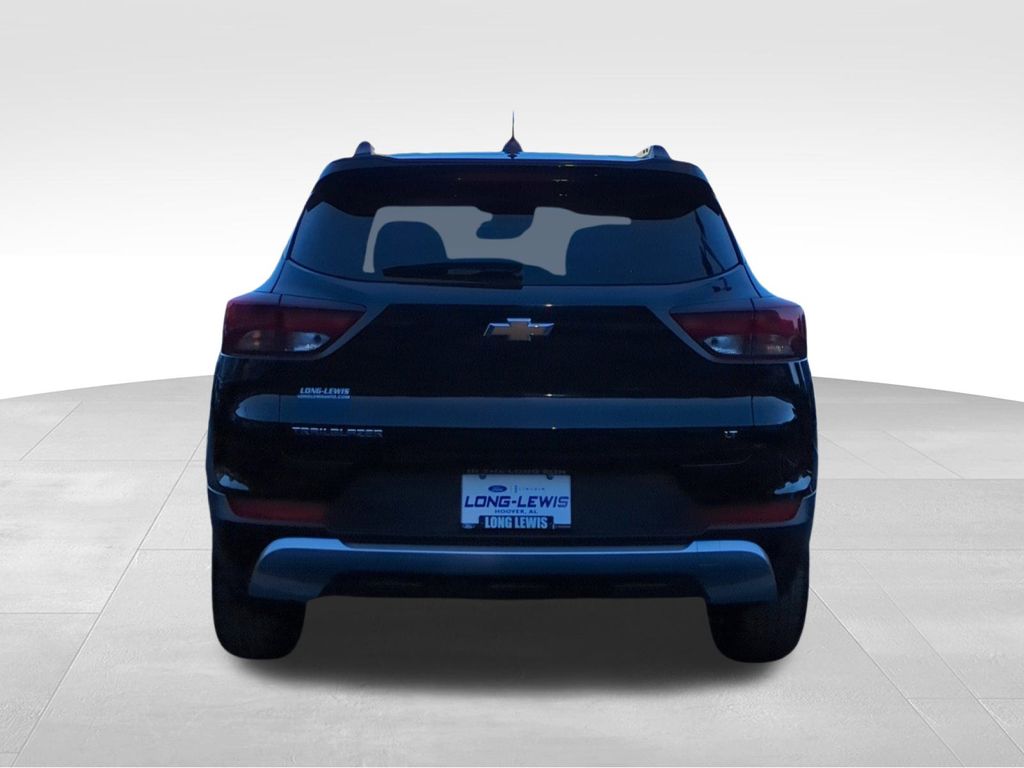 2023 Chevrolet Trailblazer LT photo 4