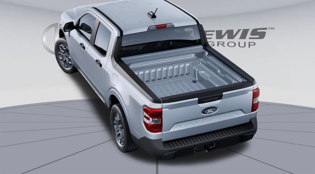 2025 Ford Maverick XLT photo 2
