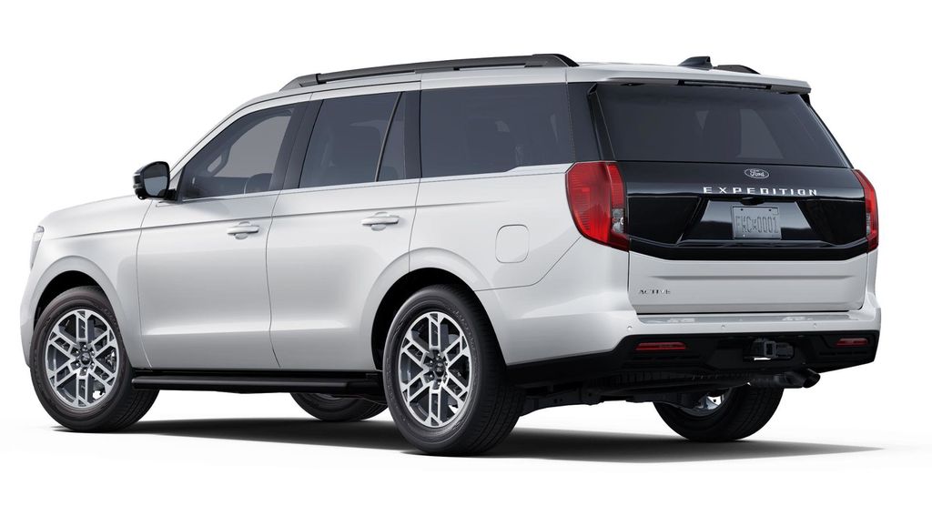 2025 Ford Expedition photo 2
