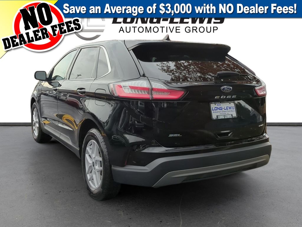 2024 Ford Edge SEL photo 2