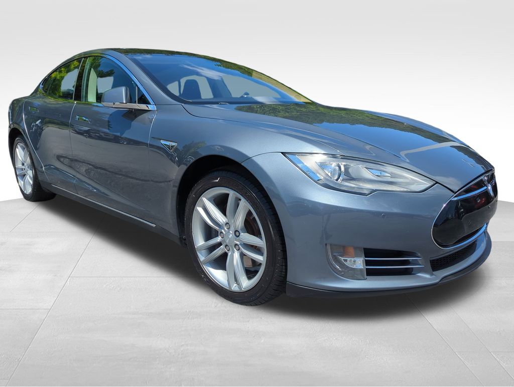 2014 Tesla Model S photo 3