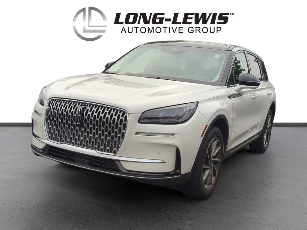 2023 Lincoln Corsair FWD's photo