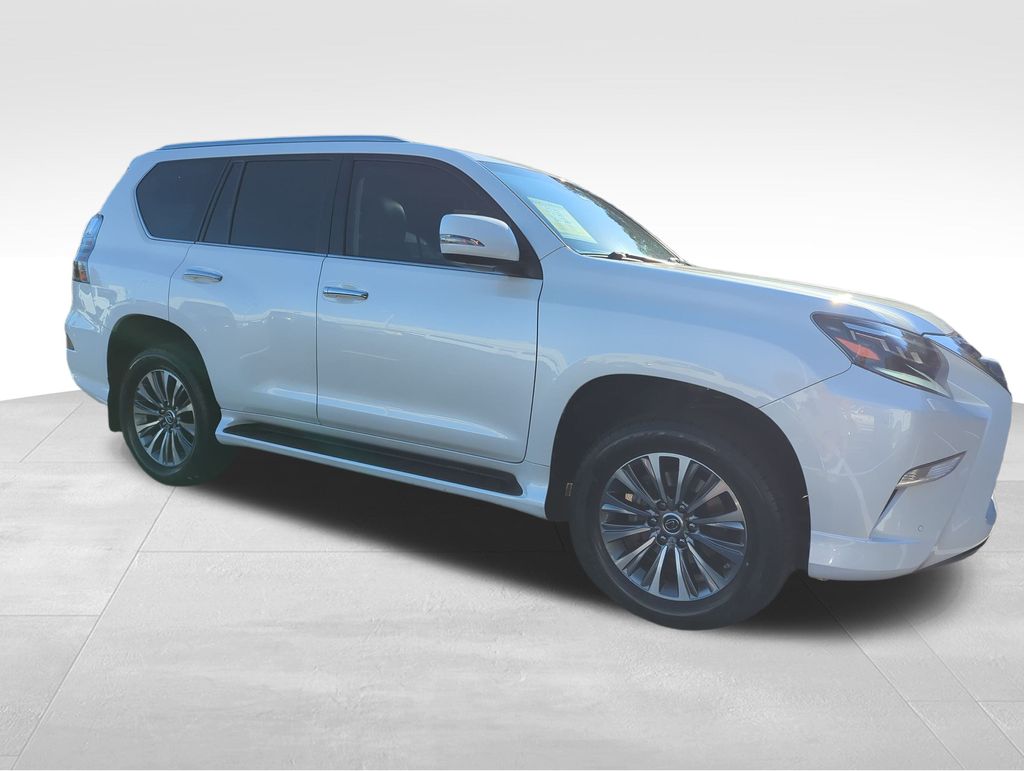 2021 Lexus GX 460 Luxury photo 2