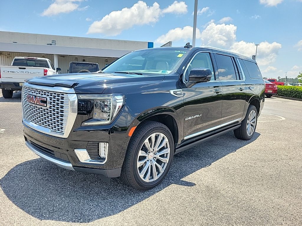 2021 GMC Yukon Denali 2WD's photo