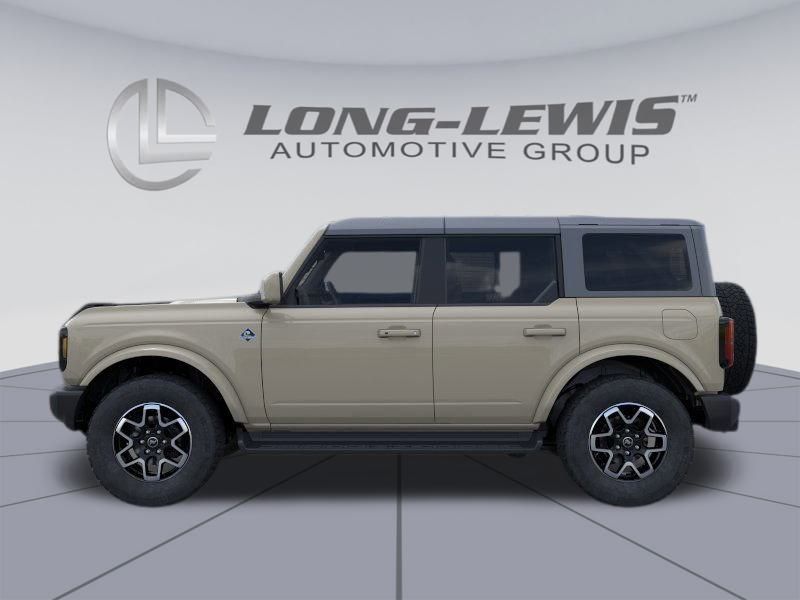 2025 Ford Bronco Outer Banks photo 2