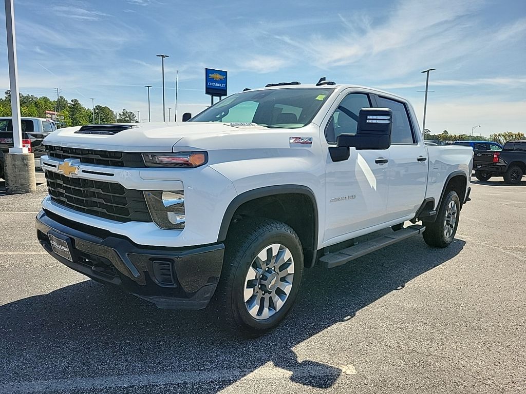 2024 Chevrolet Silverado HD Custom 4WD Crew Cab Standard Box's photo