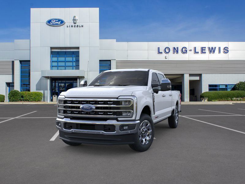 2025 Ford F-350 Lariat photo 2