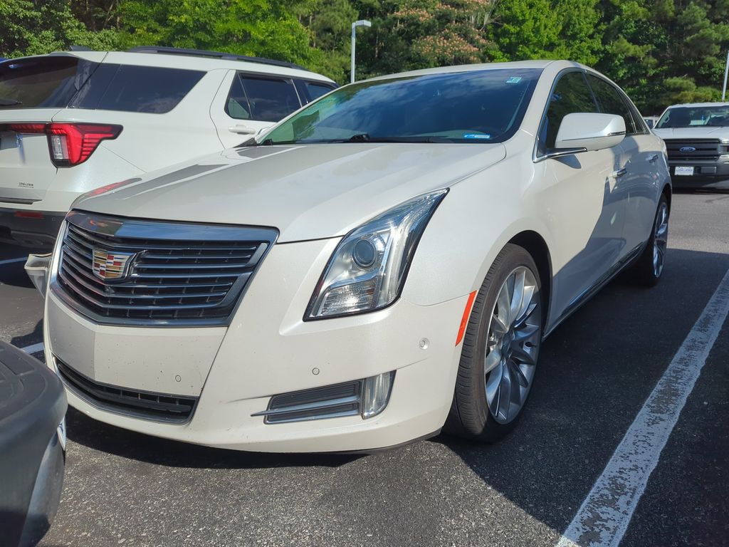 2017 Cadillac XTS 3.6L FWD Platinum's photo