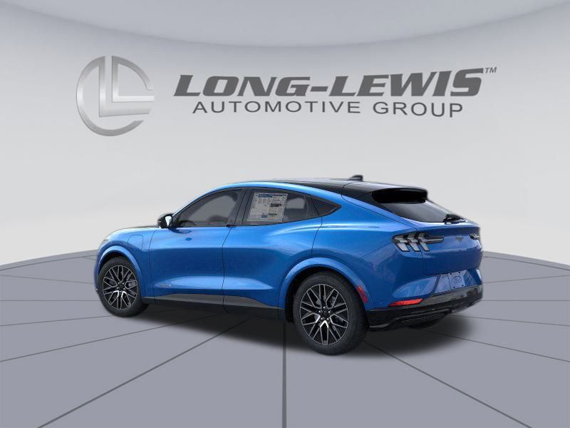 2025 Ford Mustang Mach-E Premium photo 4