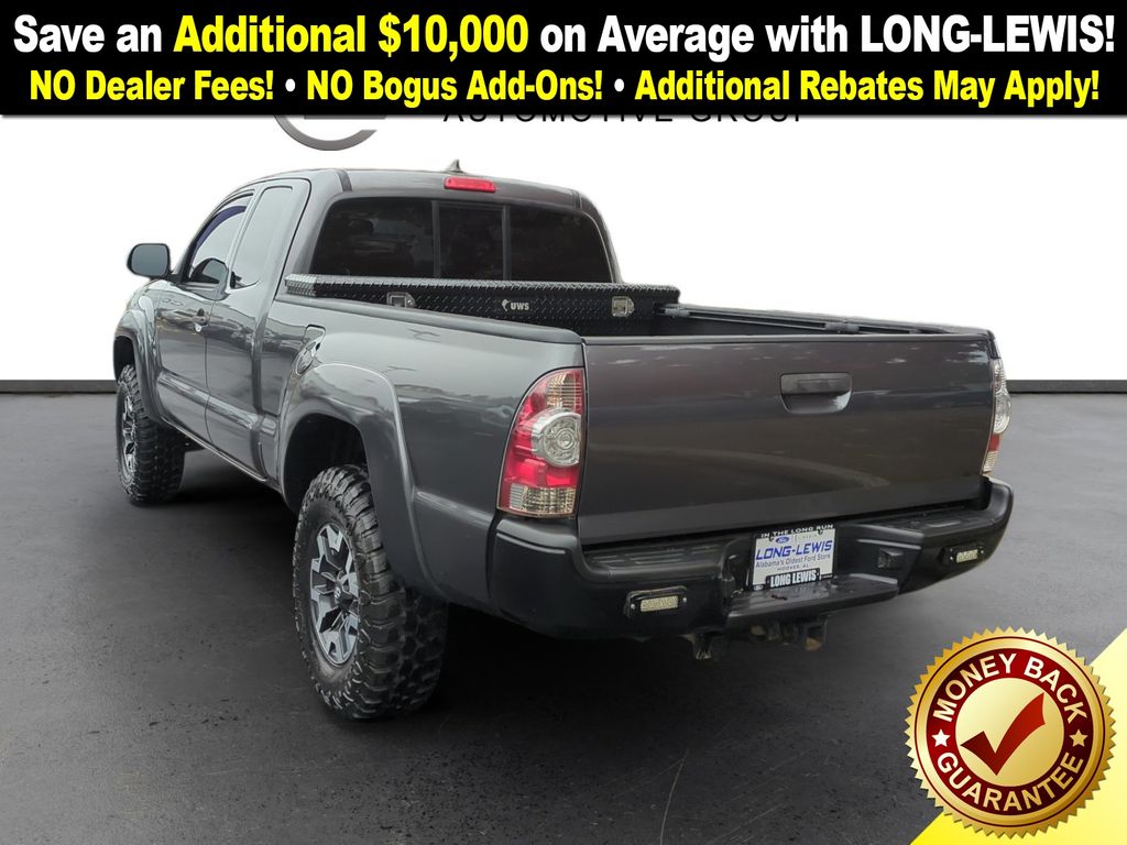 2015 Toyota Tacoma PreRunner photo 3