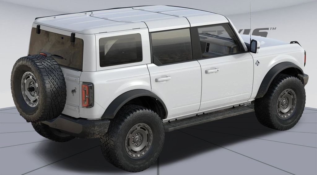 2025 Ford Bronco Outer Banks photo 3