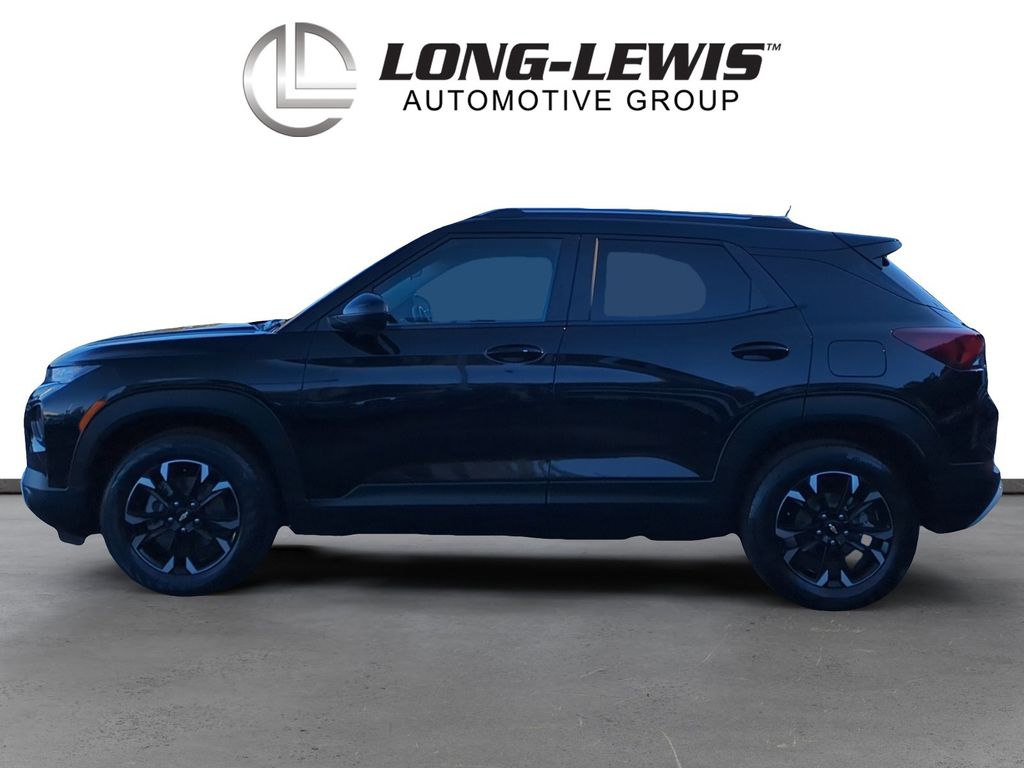 2023 Chevrolet Trailblazer LT photo 2