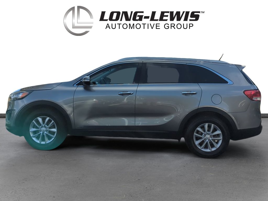 2016 Kia Sorento LX photo 2