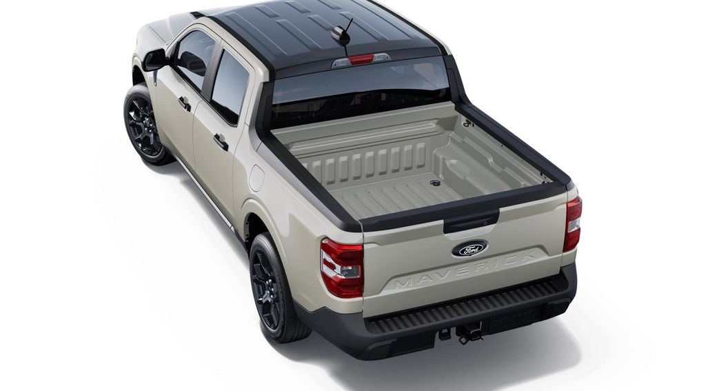 2025 Ford Maverick XLT photo 2