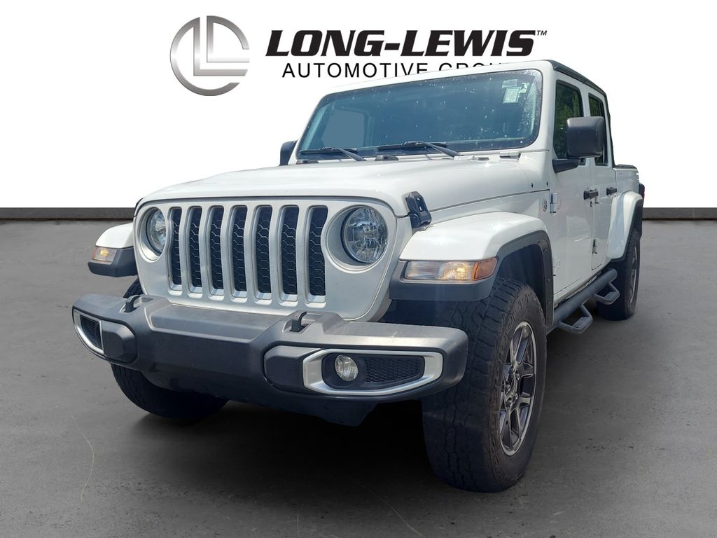 2023 Jeep Gladiator Overland's photo