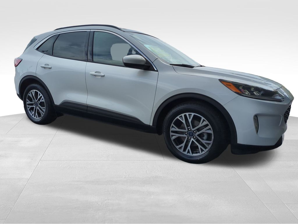 2020 Ford Escape SEL photo 3