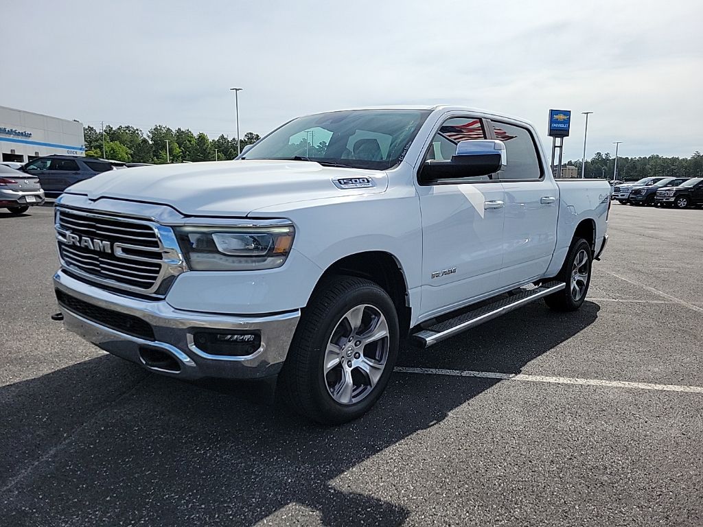 2024 RAM 1500 Laramie 4x4 Crew Cab 5'7's photo