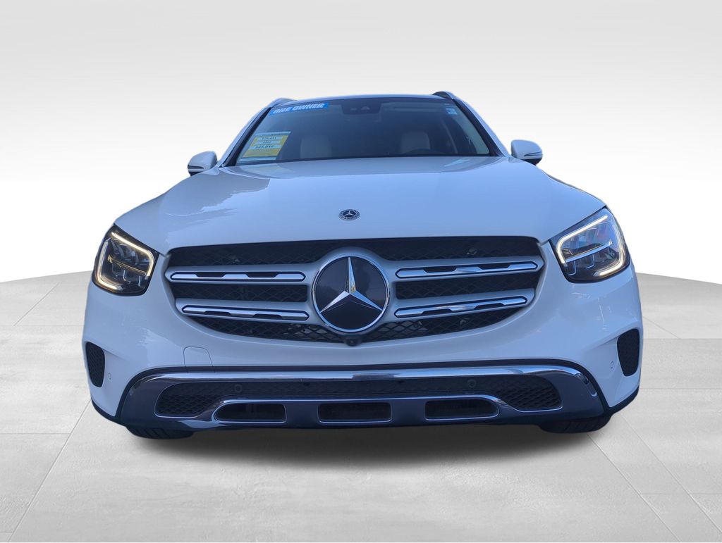 2022 Mercedes Benz GLC 300 photo 2