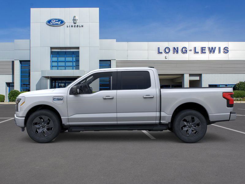 2025 Ford F-150 Lightning photo 3