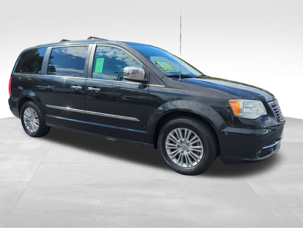 Used 2015 Chrysler Town & Country Touring-L Minivan/Van