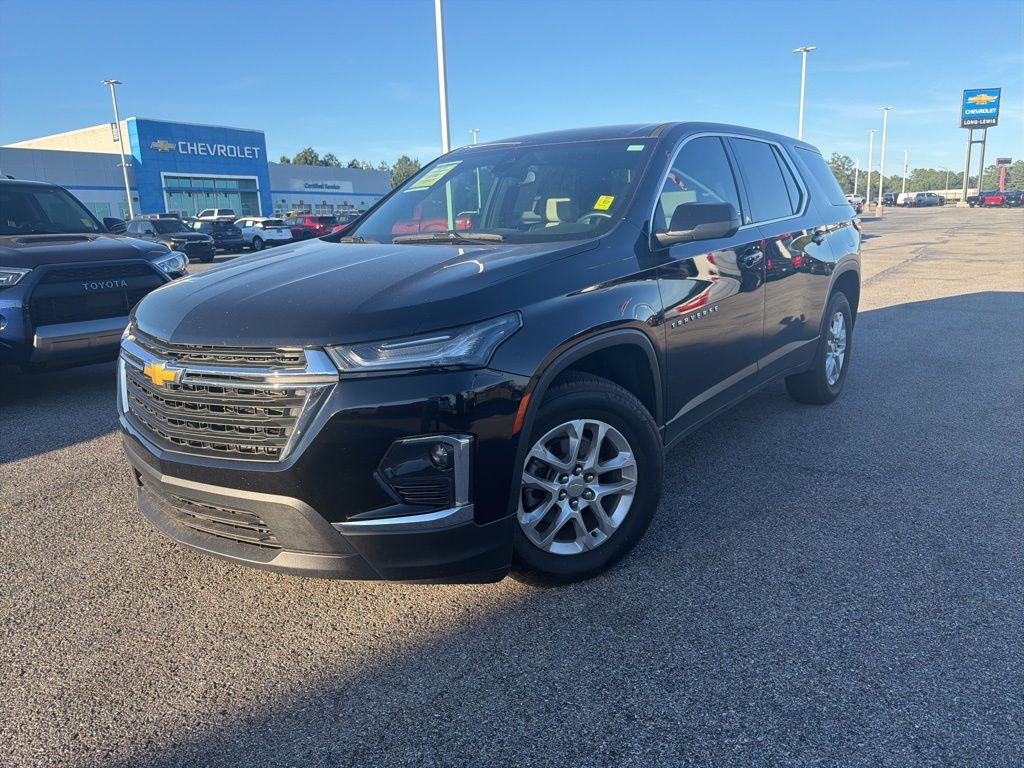 2024 Chevrolet Traverse FWD LS's photo