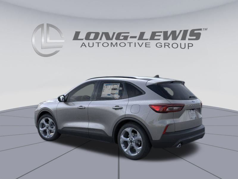 2026 Ford Escape ST-Line photo 4