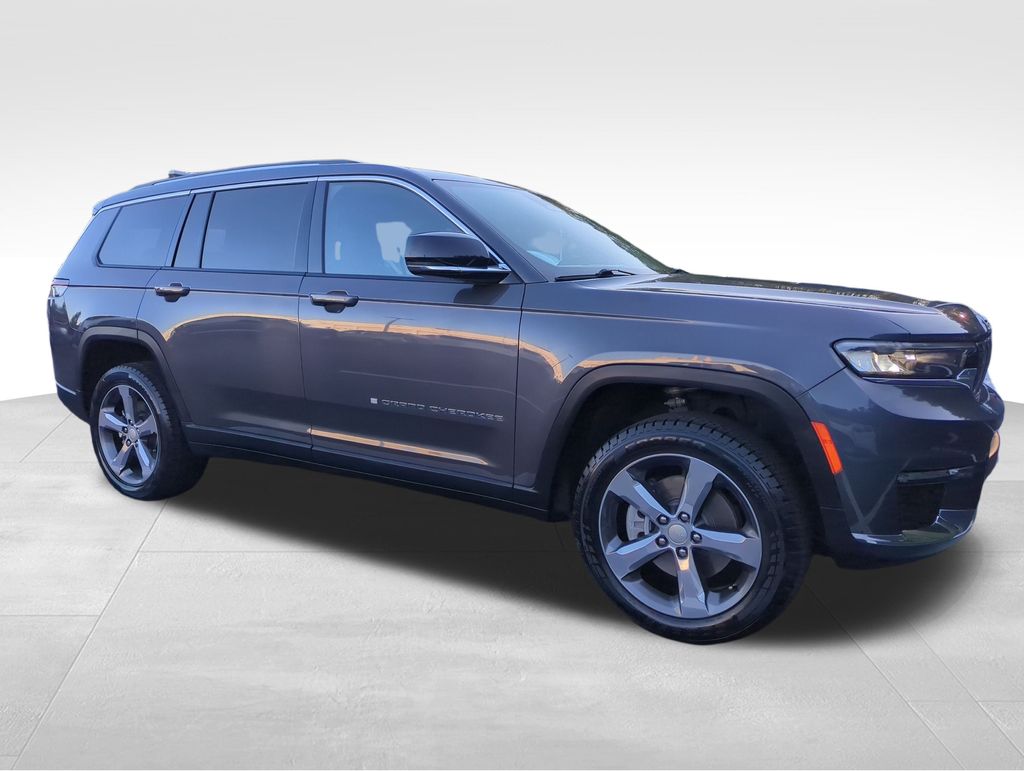 2022 Jeep Grand Cherokee Limited photo 2