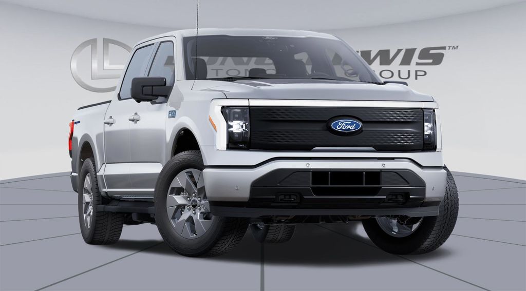 2025 Ford F-150 Lightning photo 4