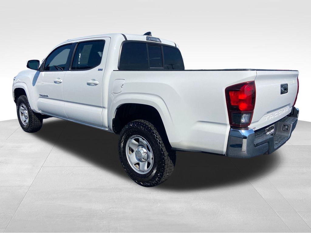 2020 Toyota Tacoma SR5 photo 3