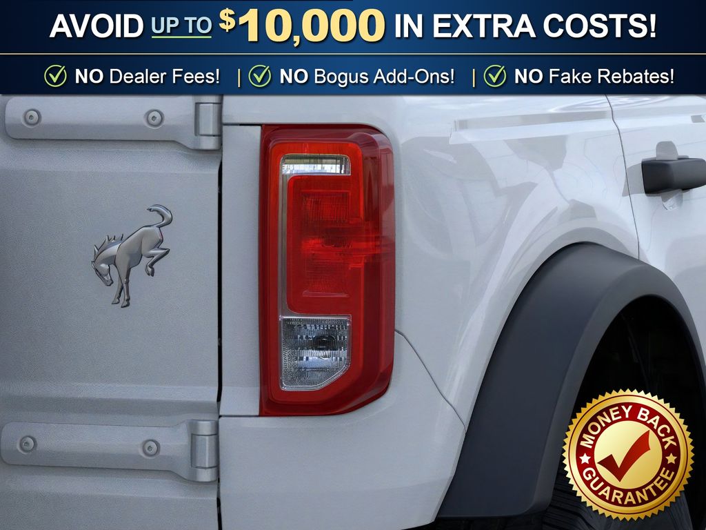 2025 Ford Bronco 4-Door Base - Photo 28