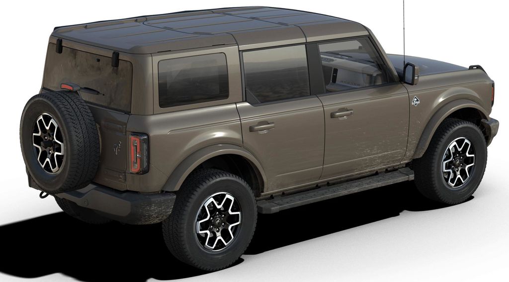 2025 Ford Bronco Outer Banks photo 3