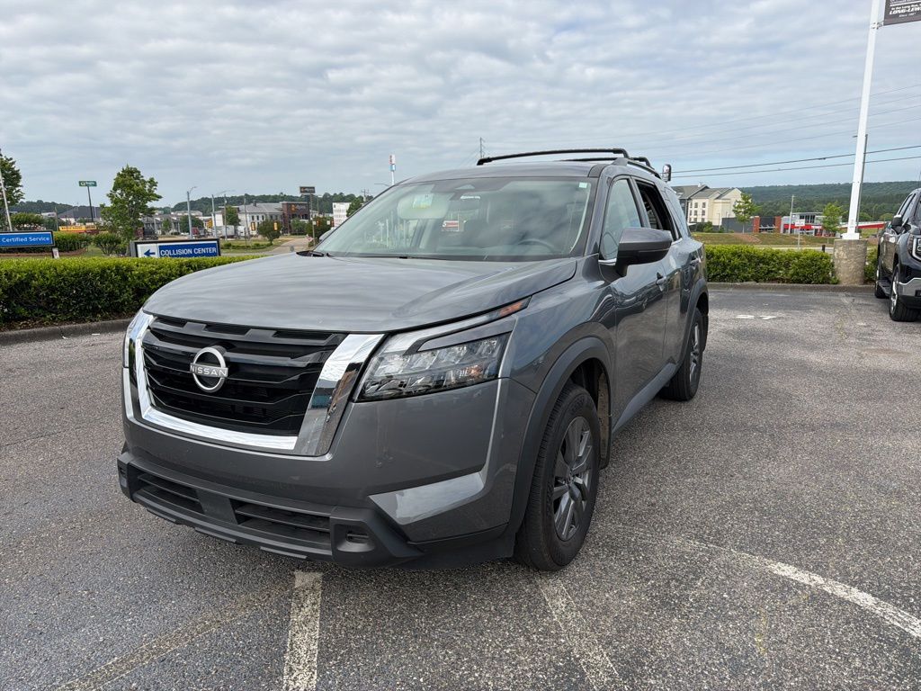 2025 Nissan Pathfinder SV 2WD's photo