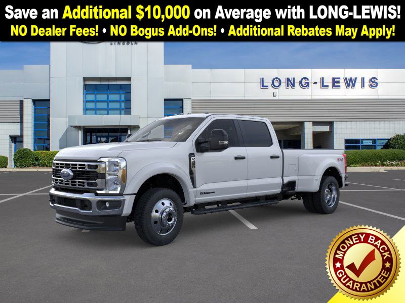 2026 Ford F-450 Super Duty XLT's photo