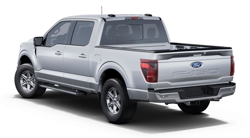 2025 Ford F-150 XLT photo 2