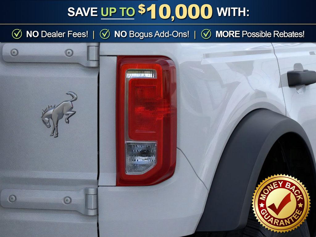 2025 Ford Bronco 4-Door Base - Photo 28