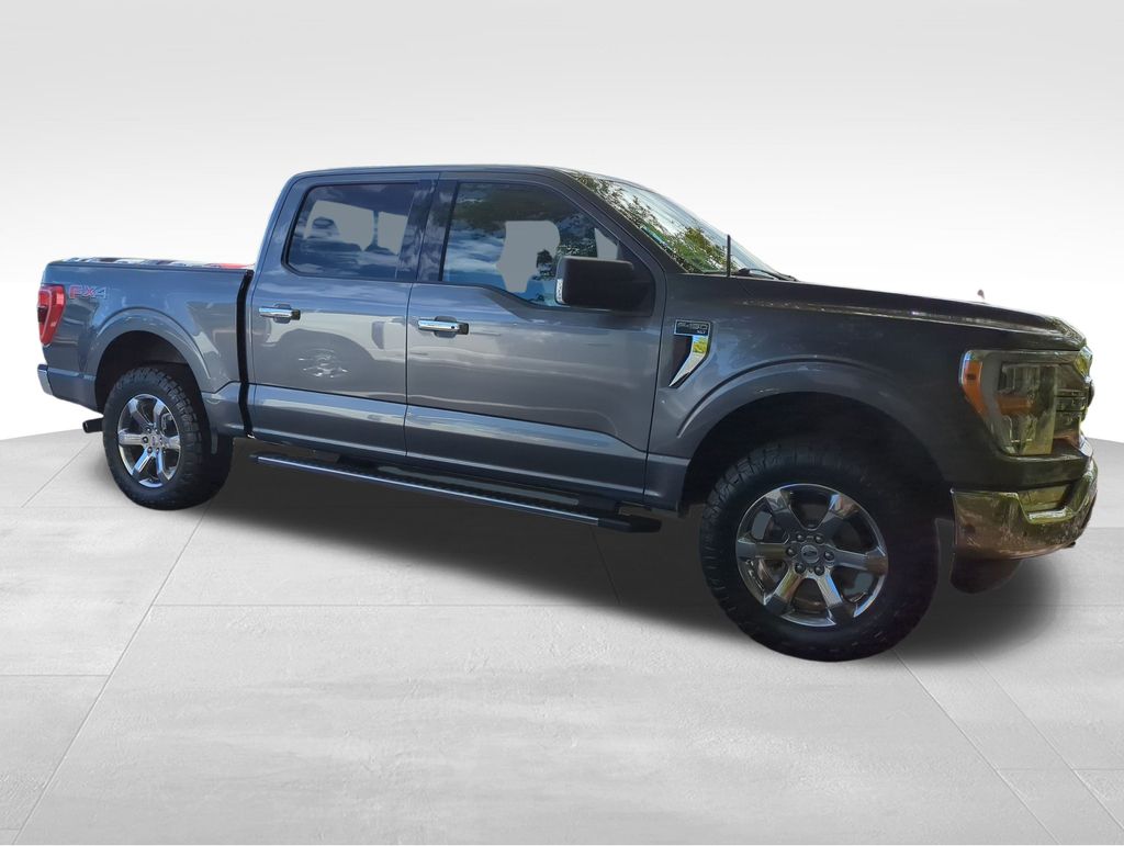 2021 Ford F-150 XLT photo 3