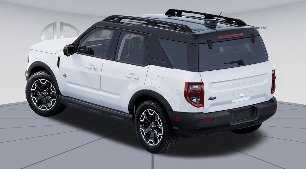 2025 Ford Bronco Sport Outer Banks photo 2