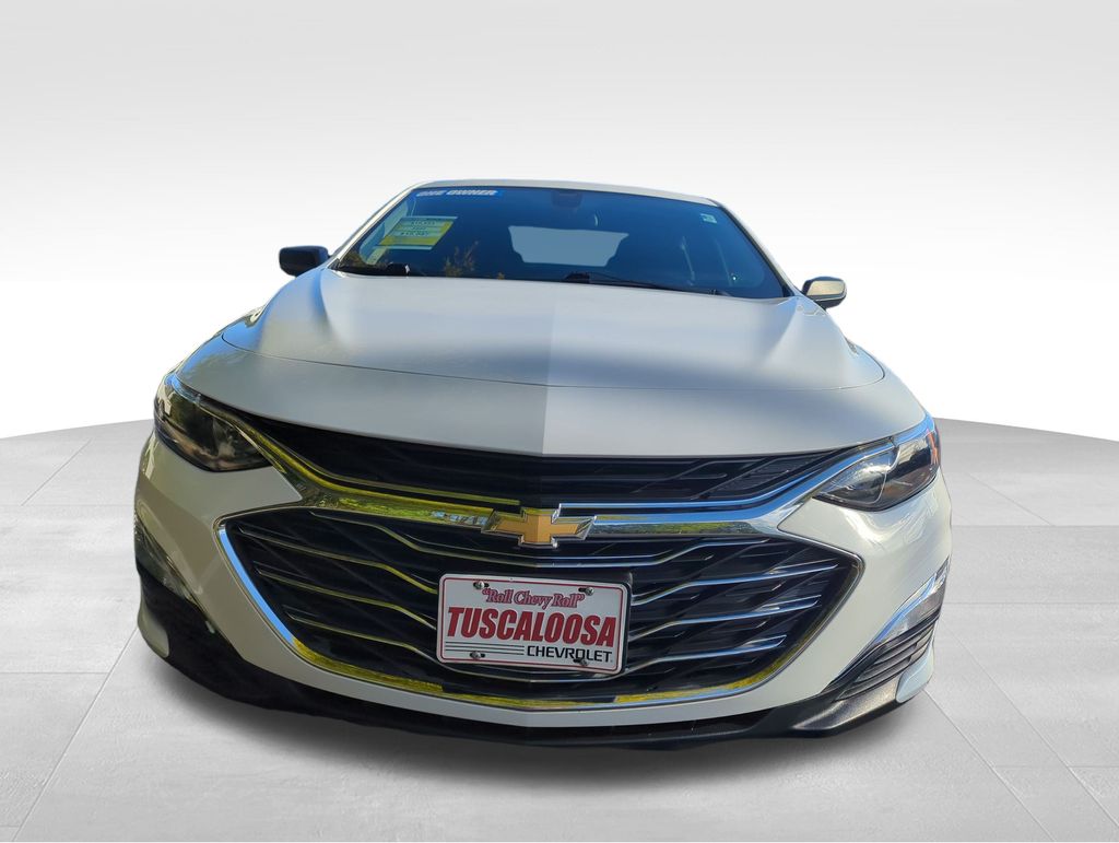 2022 Chevrolet Malibu LS photo 2