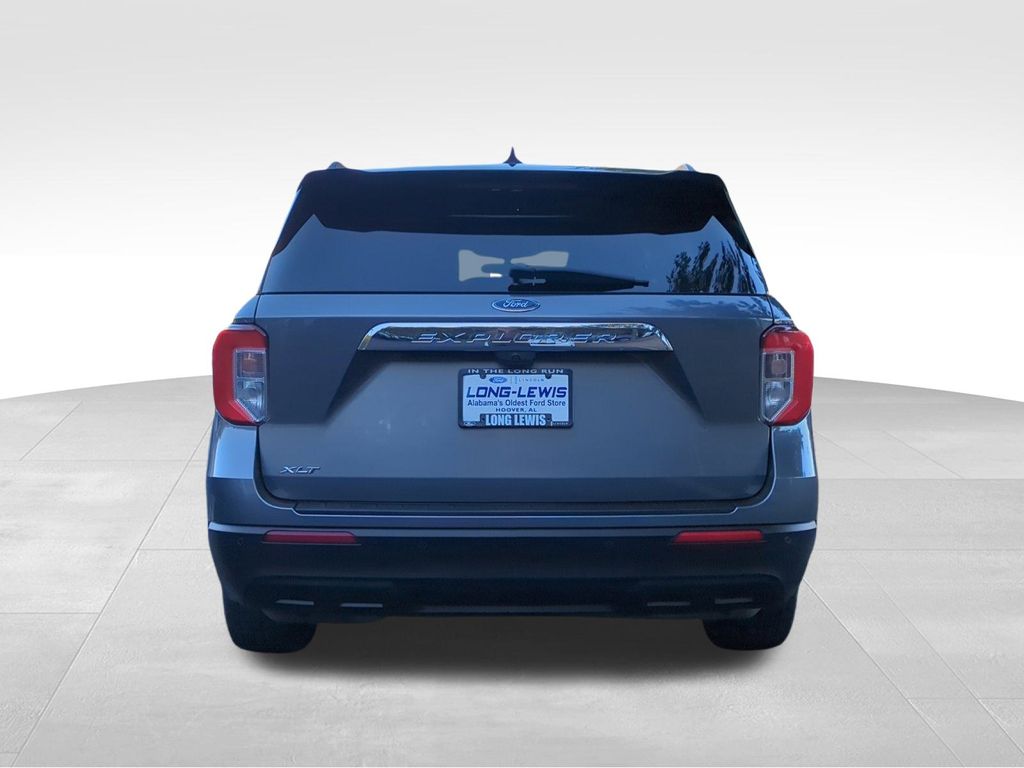 2021 Ford Explorer XLT photo 3