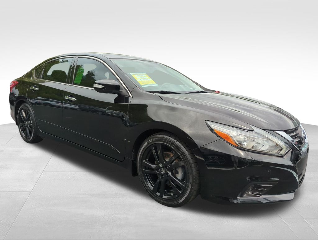 2017 Nissan Altima 3.5 SL photo 3