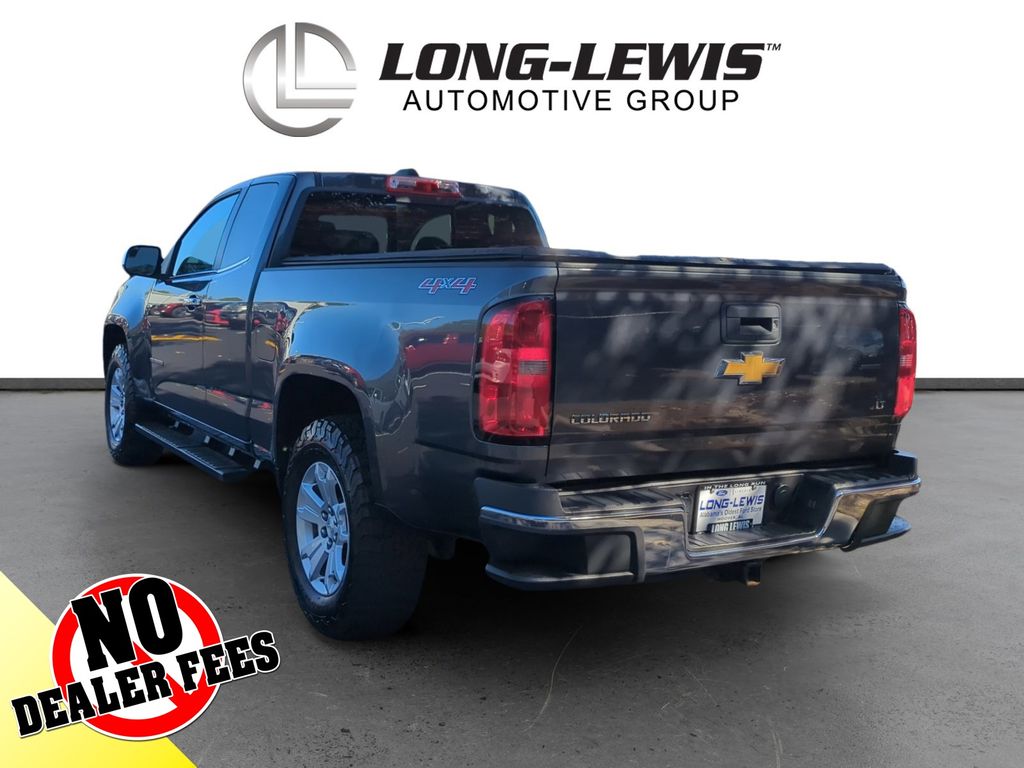 2016 Chevrolet Colorado LT photo 3
