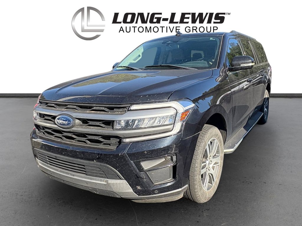 2023 Ford Expedition XLT MAX's photo